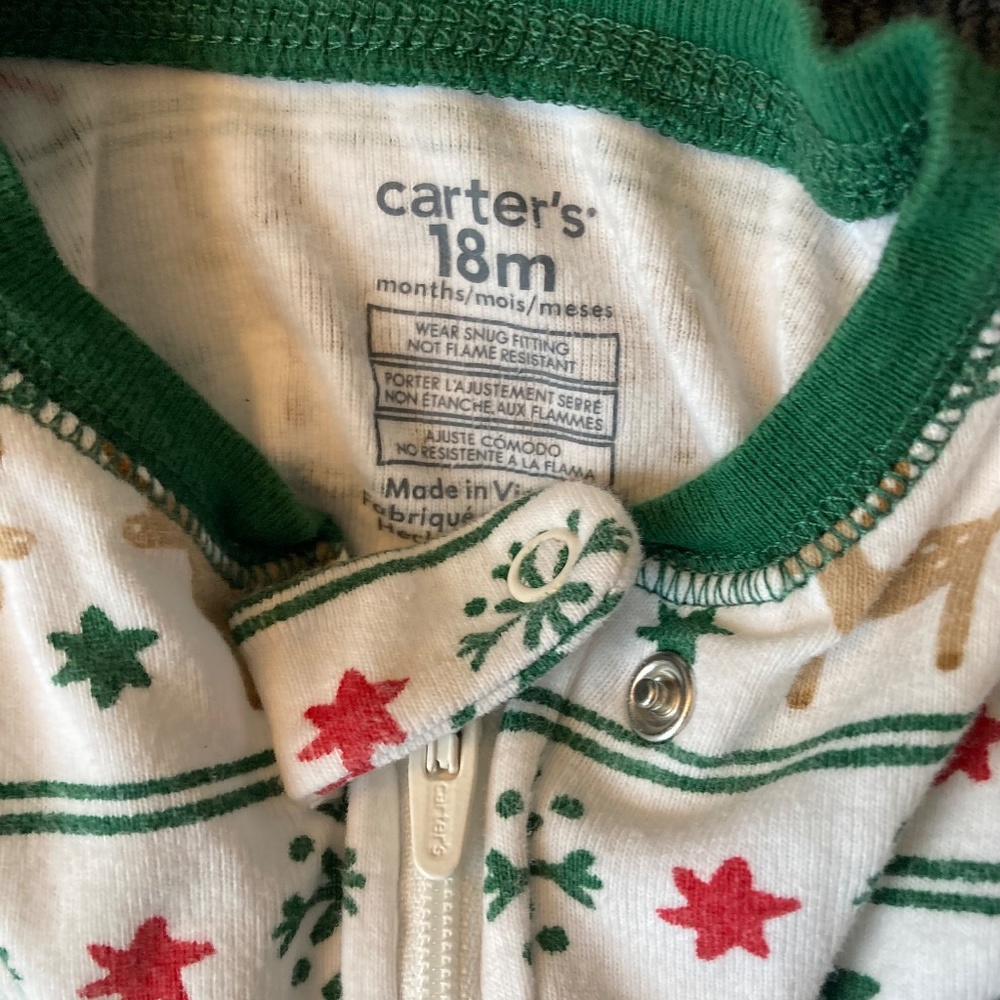 Carters sleeper 18m - Picture 2 of 2